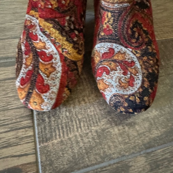 Diba 8M Red Metallic Paisley Fabric Velvet Knee High Designer Boots Y2K - Picture 9 of 15